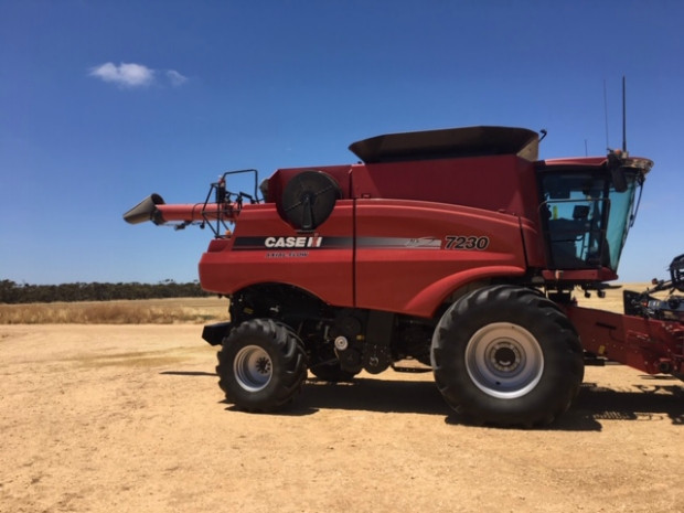 CASE IH 7230 Header(Combine)