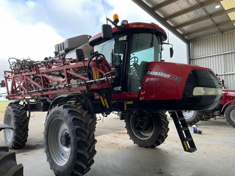 CASE IH Boom Spray