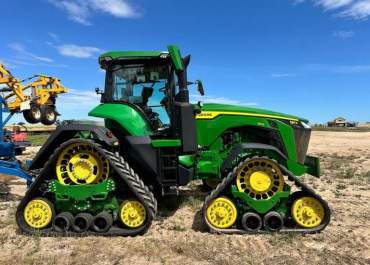 John Deere Tracked