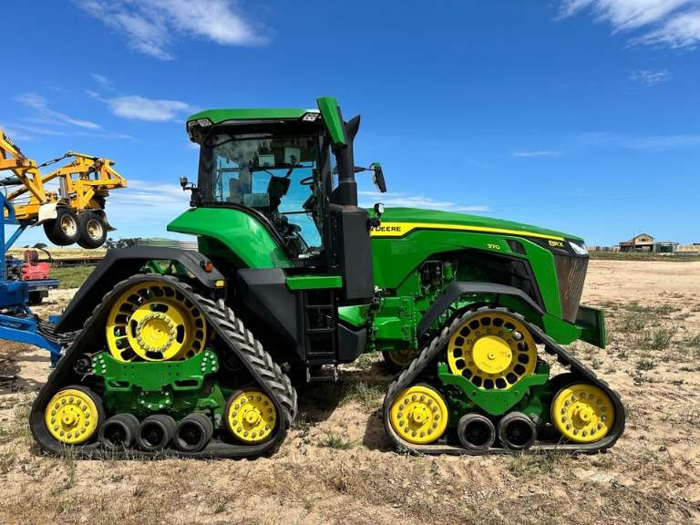 John Deere Tracked