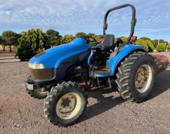 New Holland FWA/4WD