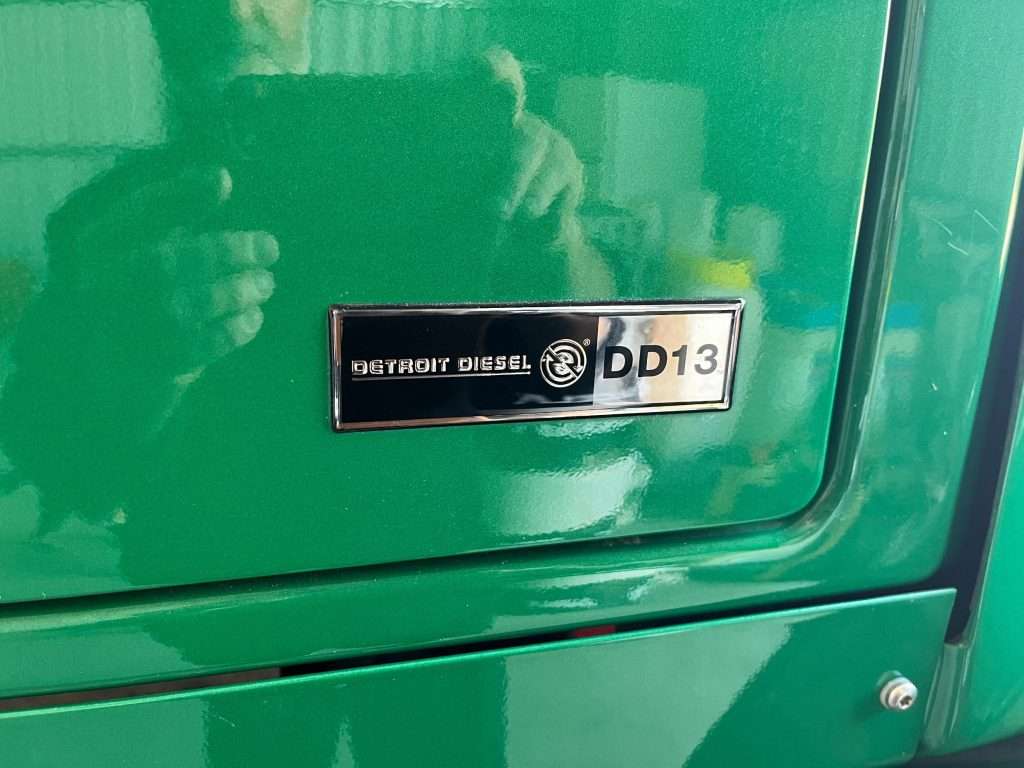 13826857.jpg